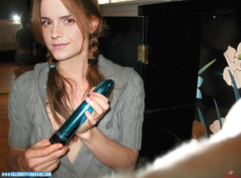 Emma Watson Dildo Fake 001