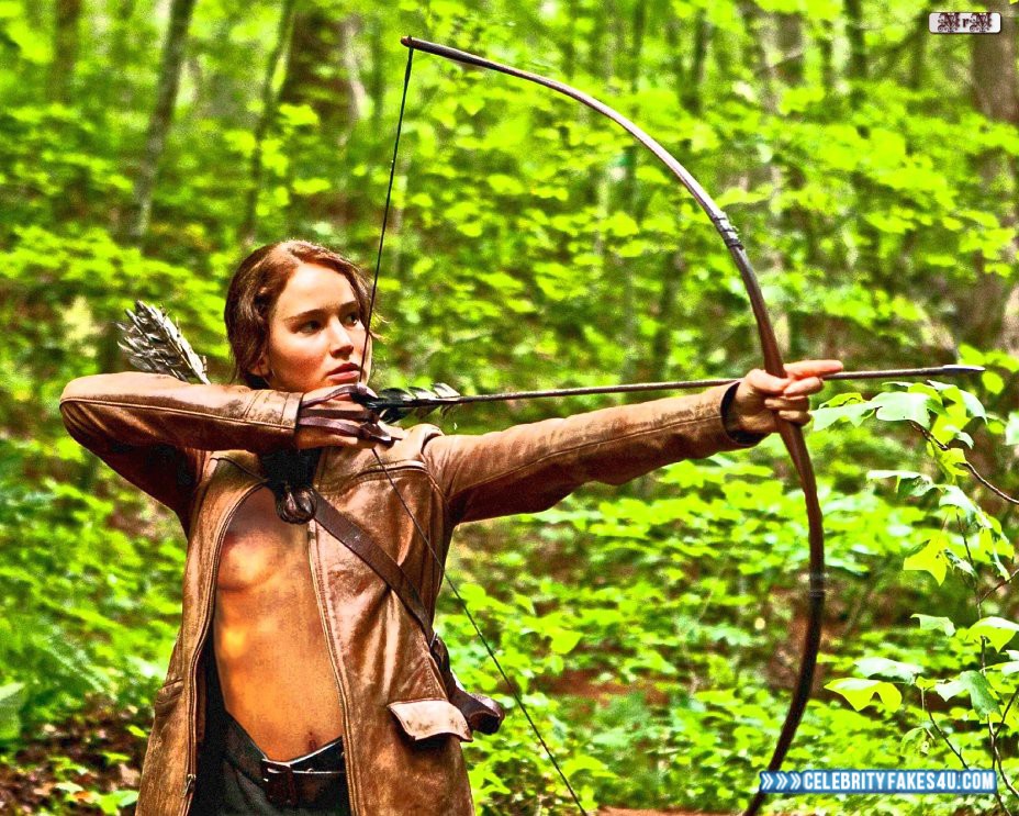 Jennifer Lawrence Boobs Hunger Games Nude 001