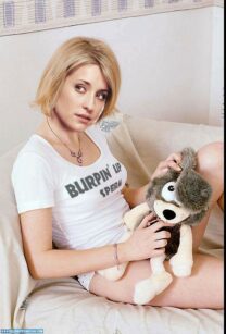 Allison Mack Sexy Nsfw 001