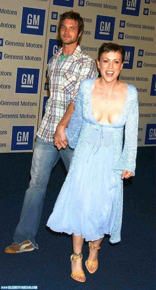 Alyssa Milano Fake, Nip Slip, Public, Porn