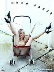 Anna Faris Legs Spread Pussy Public Fake 001