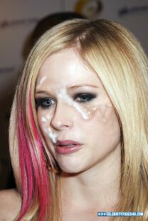 Avril Lavigne Blonde Facial Cumshot Porn Fake 001