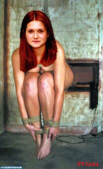 Bonnie Wright Boobs Squeezed Bondage Porn Fake 001