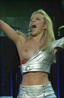 Britney Spears Breasts 018