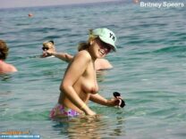 Britney Spears Voyeur Beach Porn 001