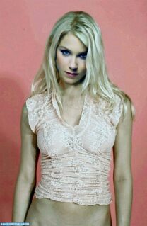 Christina Applegate Horny See Thru Nudes 001