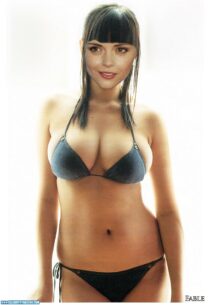 Christina Ricci Bikini Nice Tits Porn 001