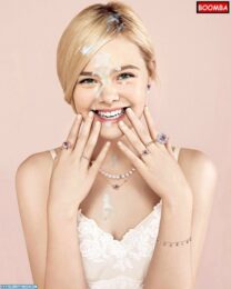 Elle Fanning Facial 001