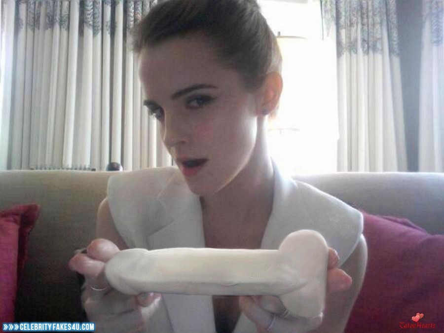 Emma Watson Fake, Dildo, Homemade, Horny, Nude, Selfie, Porn