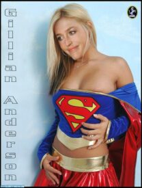 Gillian Anderson Costume Superman 002