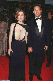 Gillian Anderson Huge Tits Red Carpet Event Porn 001