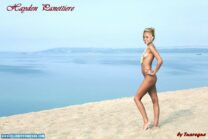 Hayden Panettiere Nude Body Legs 002