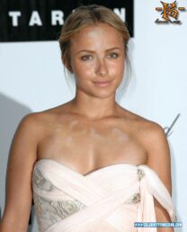 Hayden Panettiere Public Cum Facial Fake 001