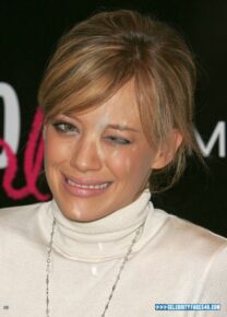 Hilary Duff Cum Facial Nude 001