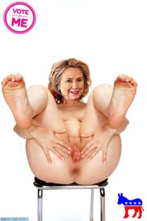 Hillary Clinton Wet Spread Pussy 001