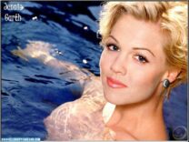 Jennie Garth Wet Breasts Fake 001