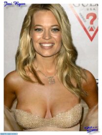 Jeri Ryan Nipple Slip Red Carpet 001