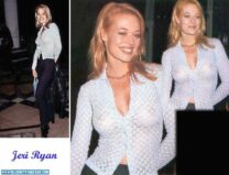 Jeri Ryan Voyeur Public 001