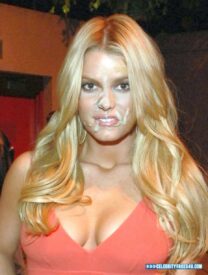 Jessica Simpson Cumshot Facial 004