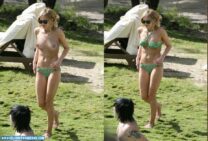 Jessica Simpson Topless Voyeur Nsfw 001