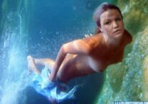 Julia Stiles Wet Porn 001