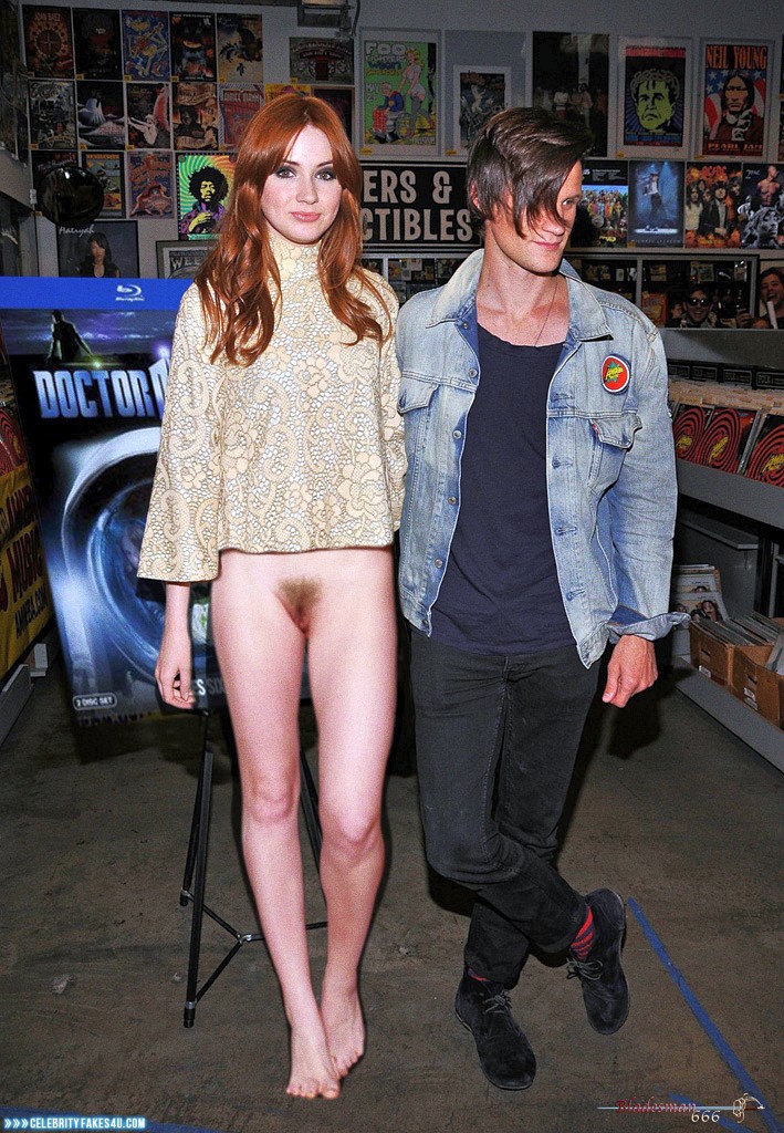 Karen Gillan Fake, Nude, Pantiless, Public, Sexy Legs, Porn