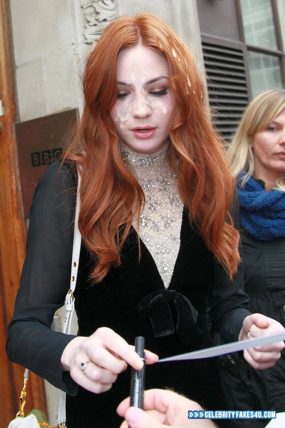 Karen Gillan Public Cum Facial Nsfw Fake 001 « Celebrity Fakes 4U