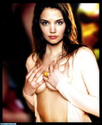 Katie Holmes Boobs Squeezed Fakes 001