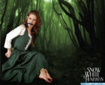 Kristen Stewart Gagged Snow White And The Huntsman 001