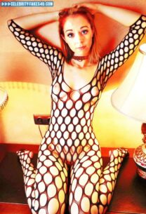 Lindsey Stirling Naked Body Homemade Hacked Fake 001