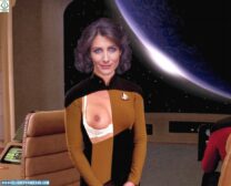 Lisa Edelstein Perfect Tits Star Trek 001