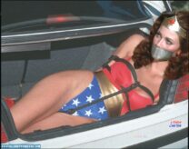 Lynda Carter Bondage Wonder Woman Porn 002