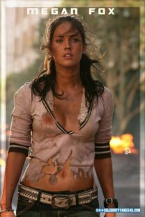 Megan Fox Wardrobe Malfunction Transformers Porn 001