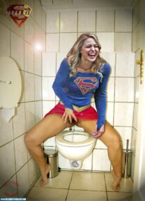 Melissa Benoist Peeing Upskirt Pussy 001