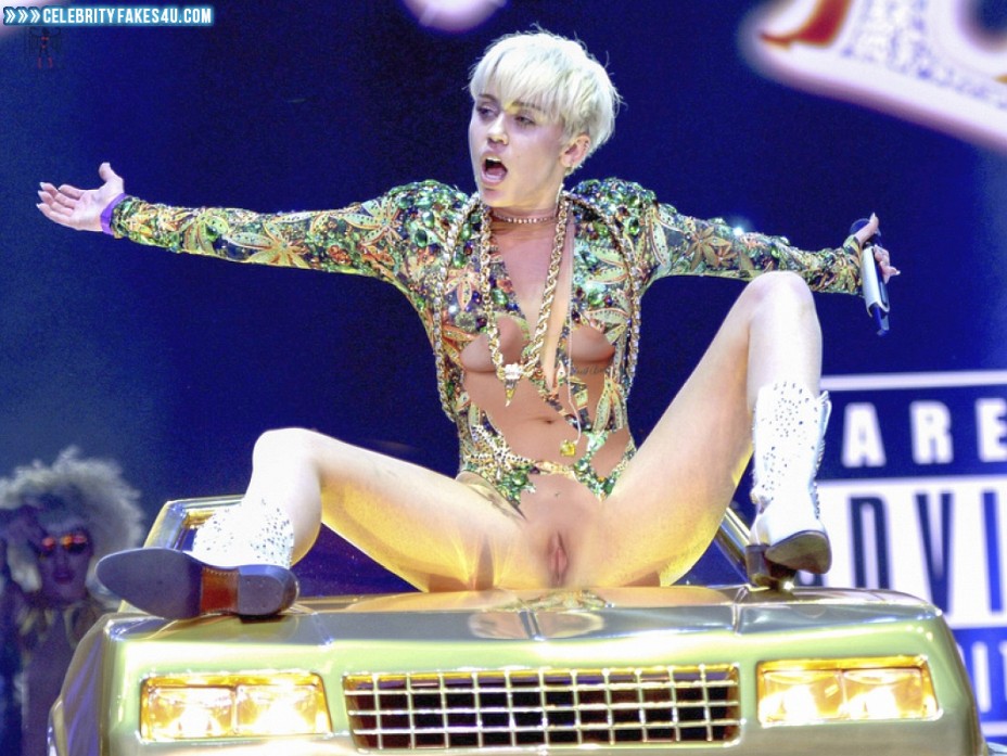 Miley Cyrus Fake, Legs Spread, Public, Pussy, Porn