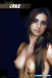 Penelope Cruz Nude Breasts Exposed 001