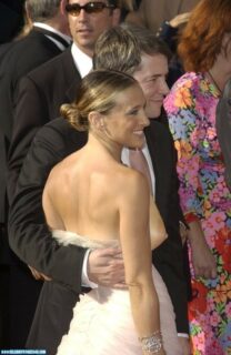 Sarah Jessica Parker Sideboob Public Nude 001