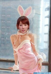 Tae Yeon Playboy Boob Pops Out Naked 001